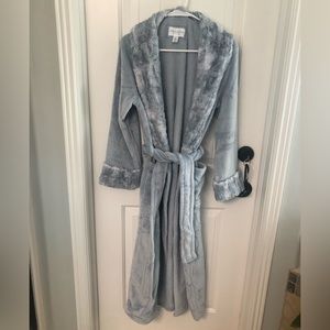 Dusty blue fleece robe